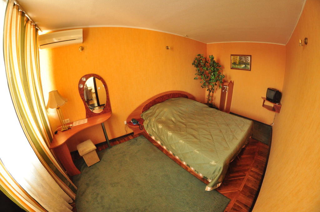 Tourist Hotel Jarkov Habitación foto