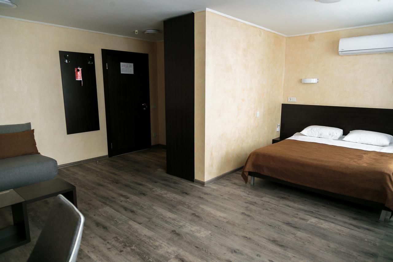 Tourist Hotel Jarkov Exterior foto