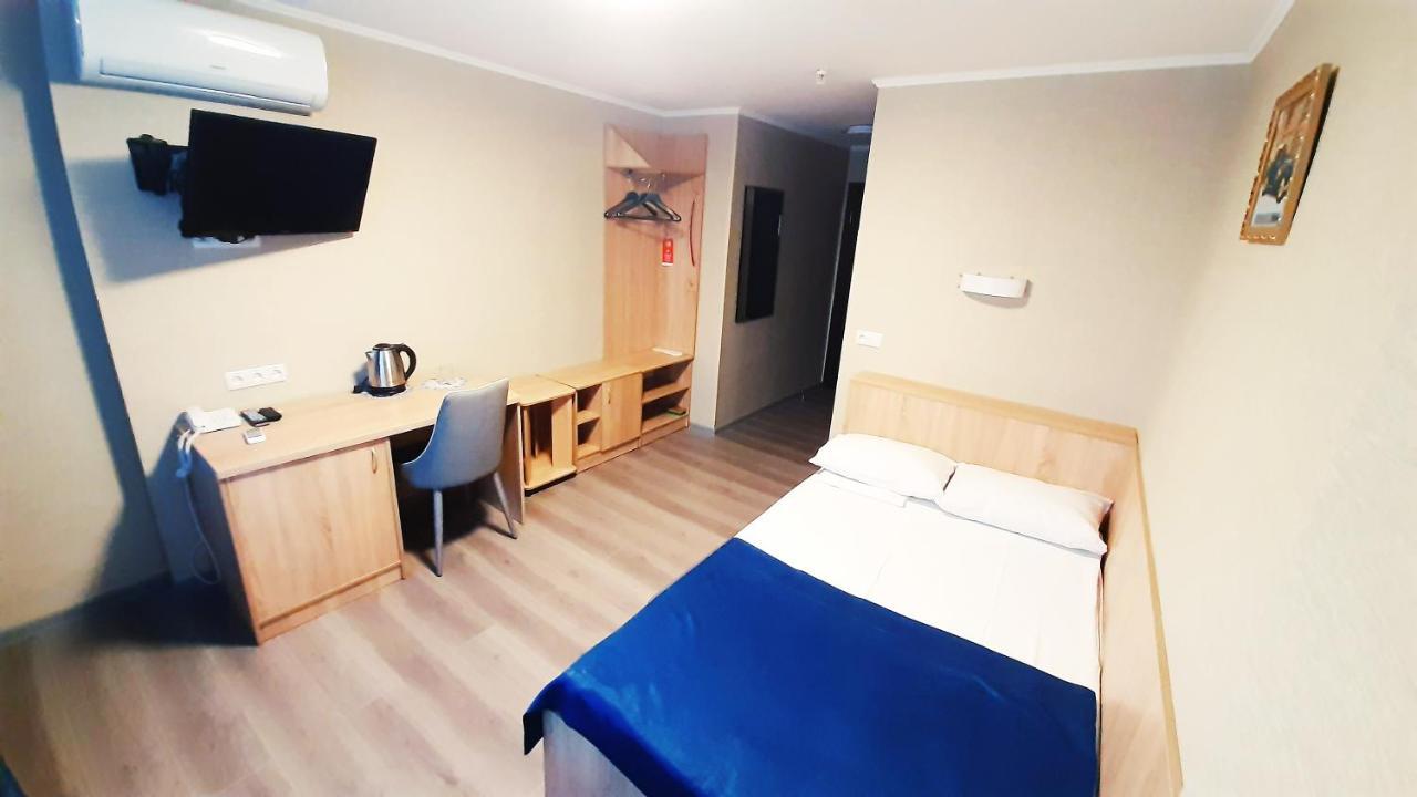Tourist Hotel Jarkov Exterior foto