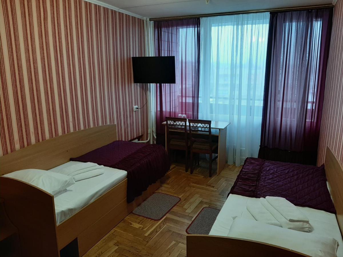 Tourist Hotel Jarkov Exterior foto