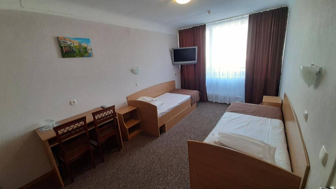 Tourist Hotel Jarkov Exterior foto